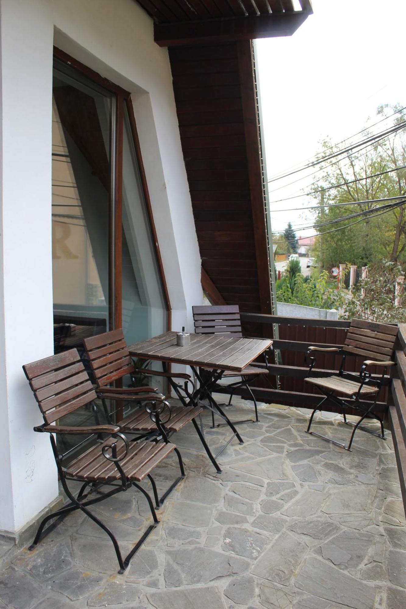 Vila Florilor บุชเตนี ภายนอก รูปภาพ